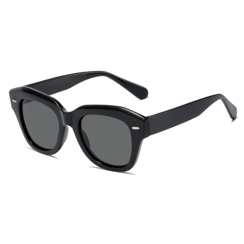 Damen stylische Sonnenbrille im modernen Design mit transparentem Rahmen Karnz