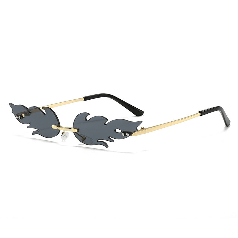 Damen extravagante Sonnenbrille im kreativen Flammendesign Karnz
