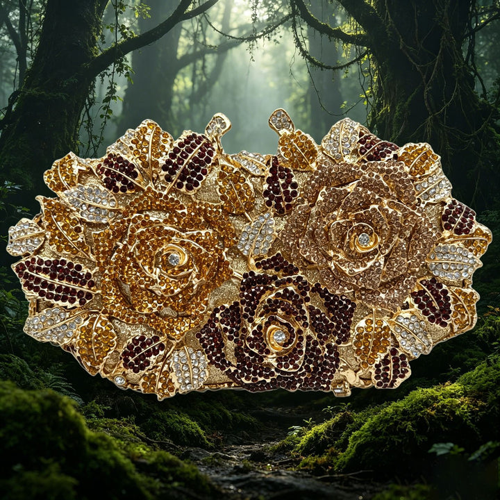 Blumig verzierte Abend-Clutch