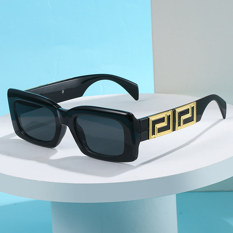 Damen elegante quadratische Sonnenbrille mit luxuriösem Goldakzent Karnz