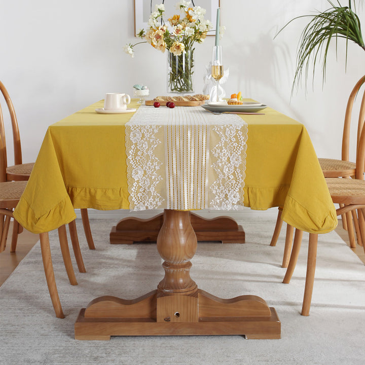 Klassische Spitzentischdecke