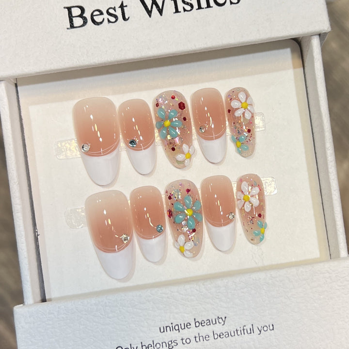 Elegantes wiederverwendbares Press-On-Nagelkunstset