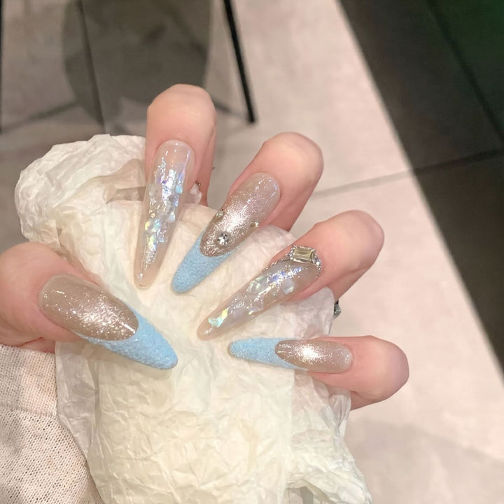 Stylisches Stiletto Nagelkunst Set Karnz