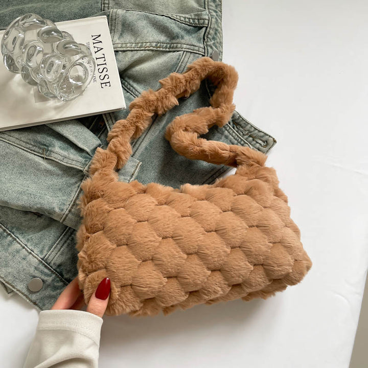 Gemütliche strukturierte Plüsch-Handtasche Karnz