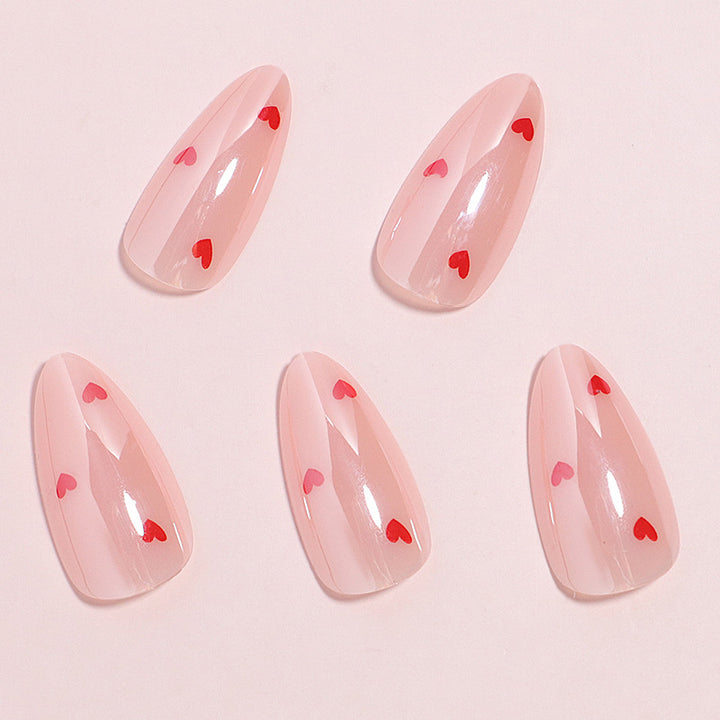 Herz-gedrucktes Press-On-Nagelset Karnz