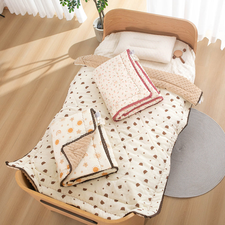 Damen Tagesdecke mit hochwertigem floralem Design Karnz