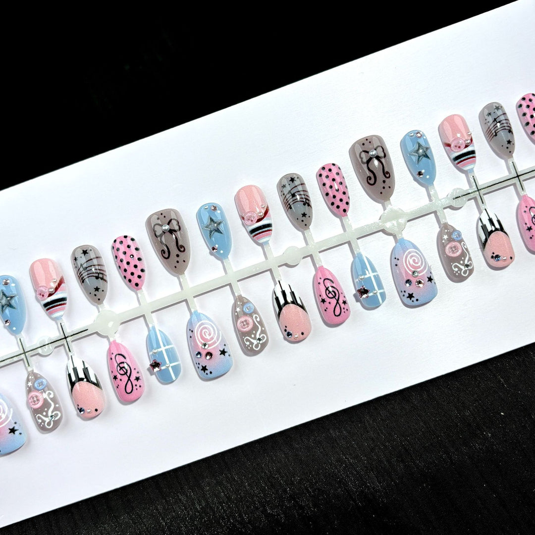 Künstlerische Nagelkunst Kollektion