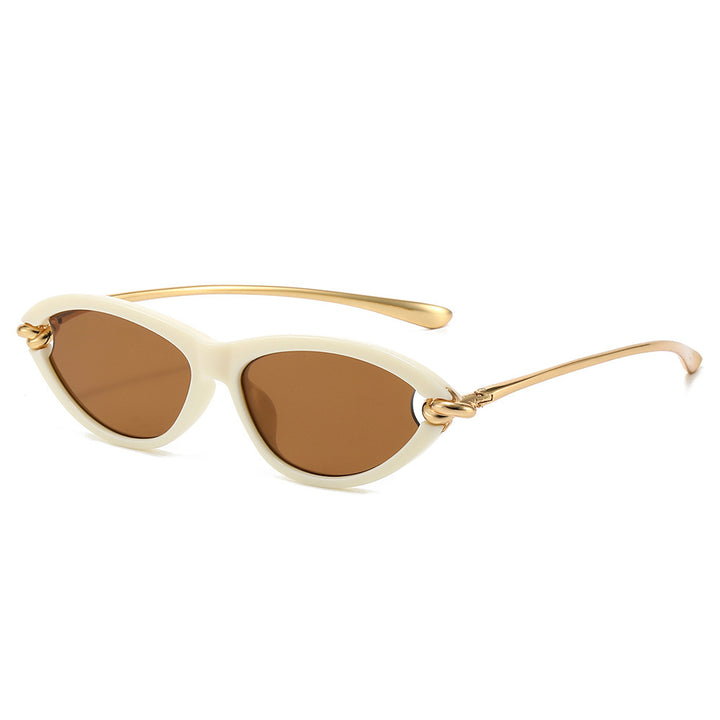 Chic Cat-Eye Sonnenbrille mit goldenen Akzenten Karnz