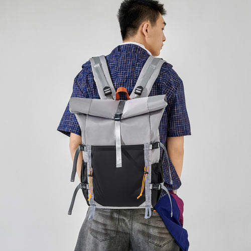 Vielseitiger Roll-Top Outdoor-Rucksack Karnz