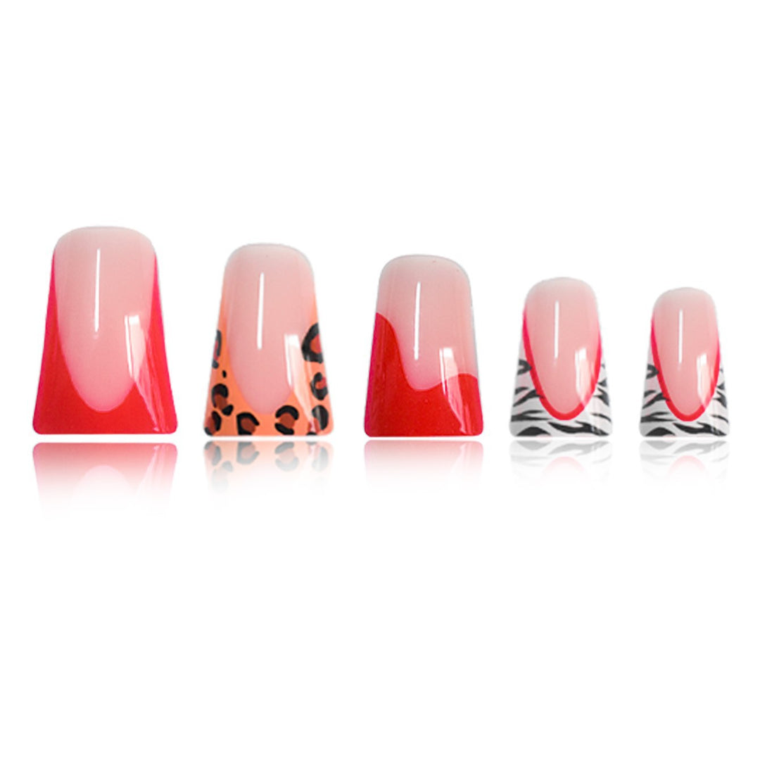 Künstlerische Nagelverlängerung Karnz