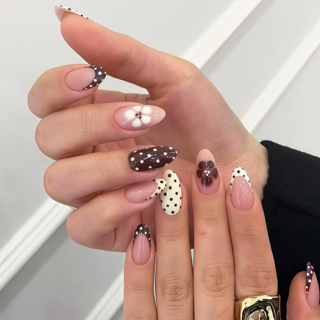 Künstlerische Press-On Nagelkunst Kollektion 1790745801