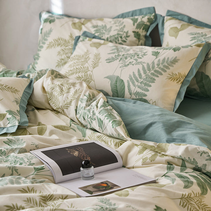 Wendbares Bettwäsche-Set aus Baumwollsatin mit botanischem Skizzenprint und glattem Rückseitenbezug