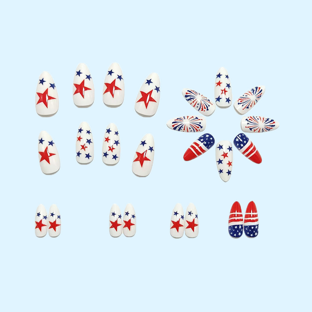 Kreative Kunstnägel mit patriotischen Motiven Karnz