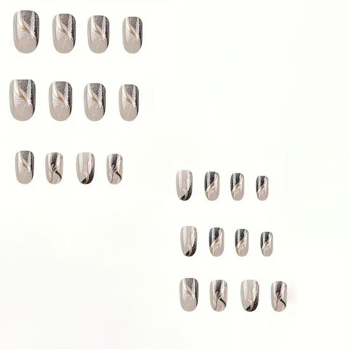Künstlerische langanhaltende Nagelverlängerungen Karnz