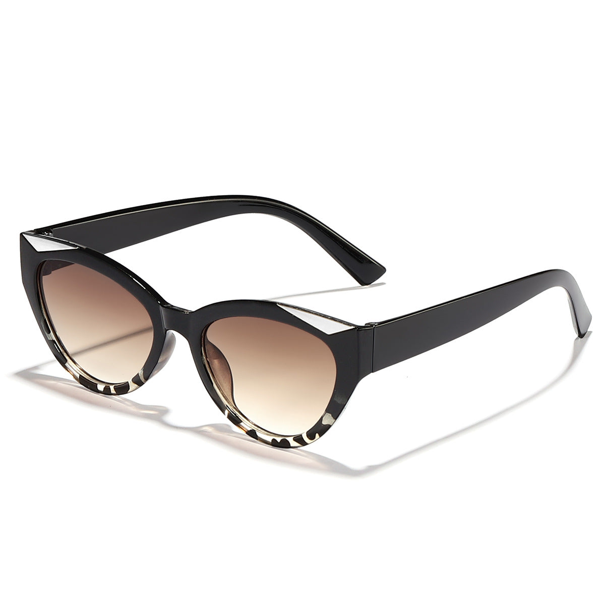 Damen modische Cat-Eye Sonnenbrille mit glänzenden Details Karnz