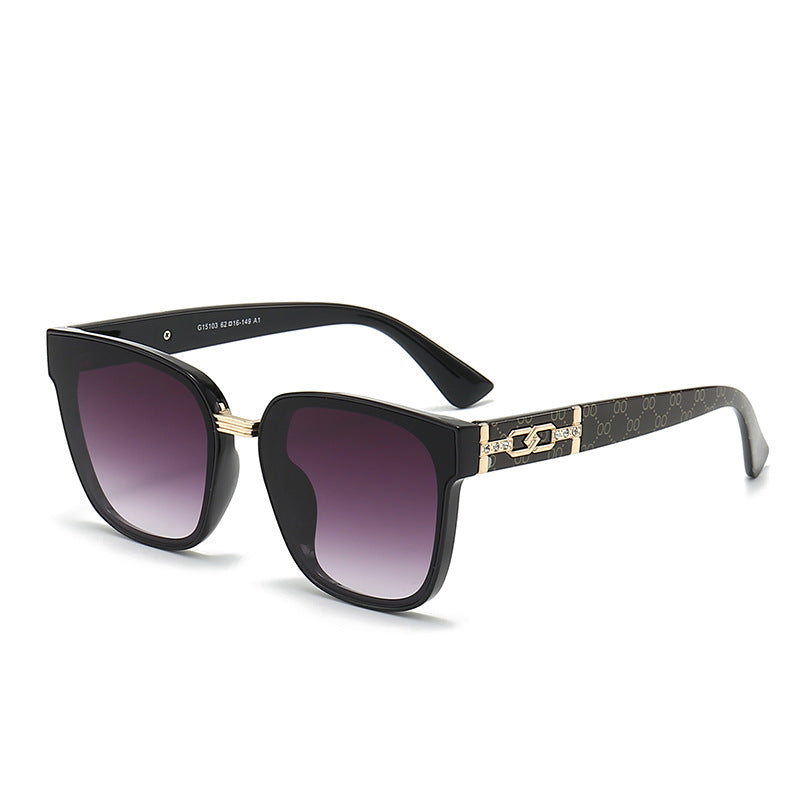 Damen Designer-Sonnenbrille mit luxuriösem Rahmen und angesagtem Schmuckdetail Karnz