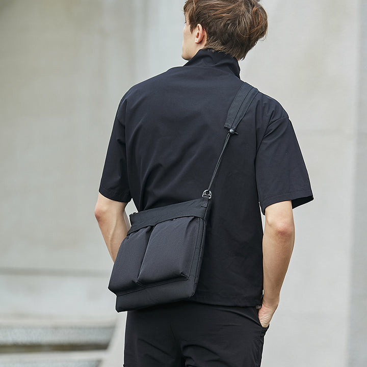 Moderne Utility Crossbody Bag Karnz