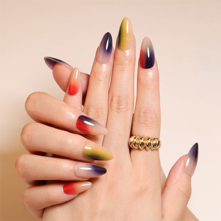 Künstliche Nagelkunst mit elegantem Farbverlauf Karnz