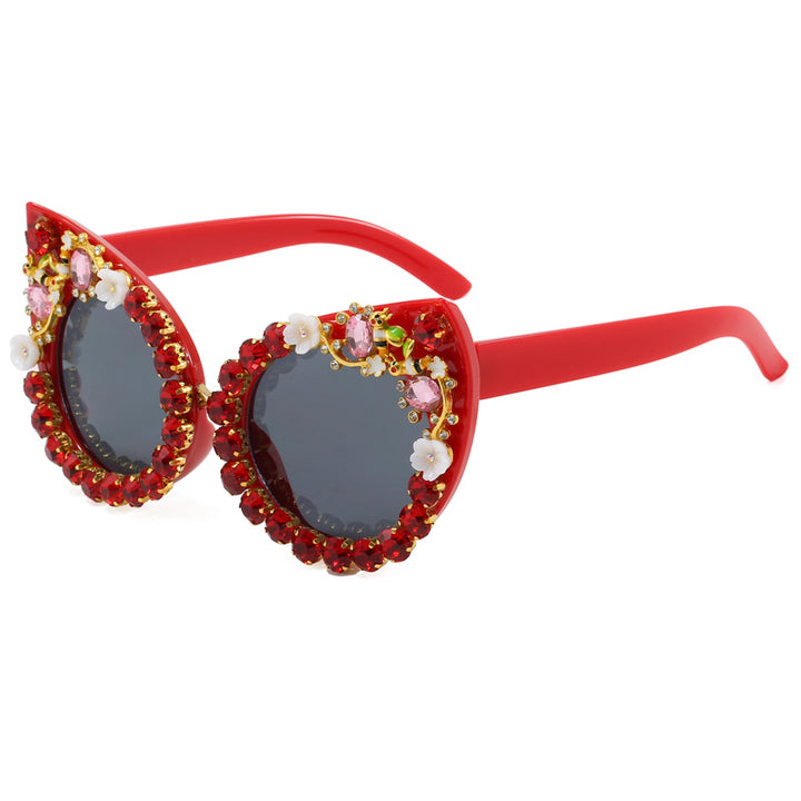 Damen Herzförmige Sonnenbrille mit funkelnden Akzenten Karnz