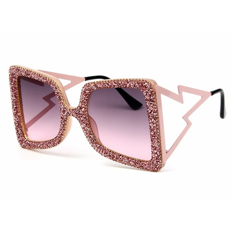 Damen übergroße Sonnenbrille mit glitzerndem Kristallrahmen Karnz