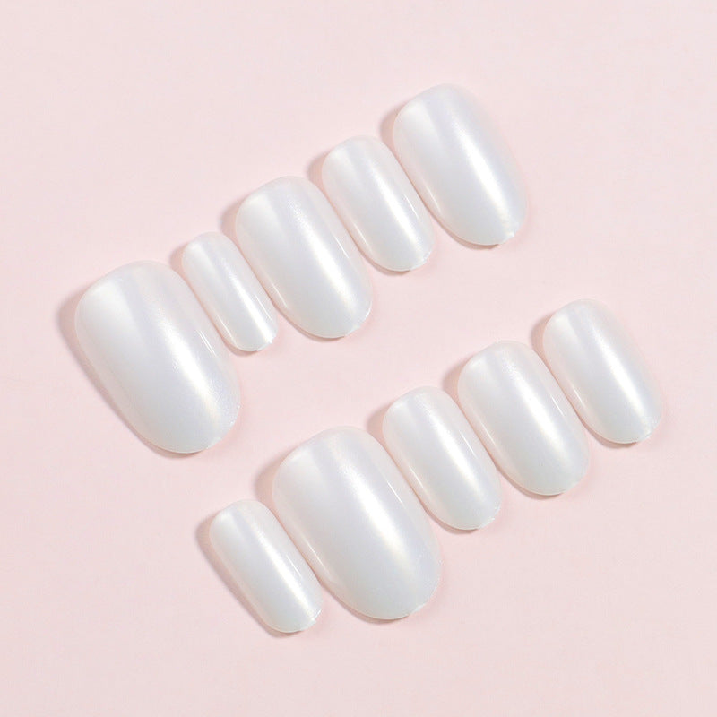 Glatte französische Press-On-Nagelset mit elegantem Finish Karnz
