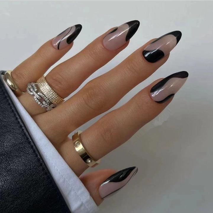 Stylische abstrakte Press-On-Nagelspitzen