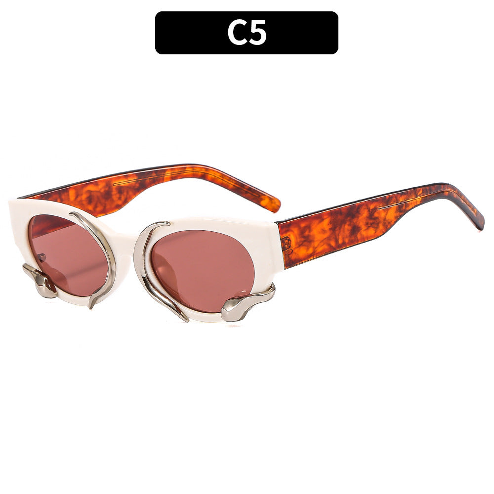 Schicke geometrische Sonnenbrille