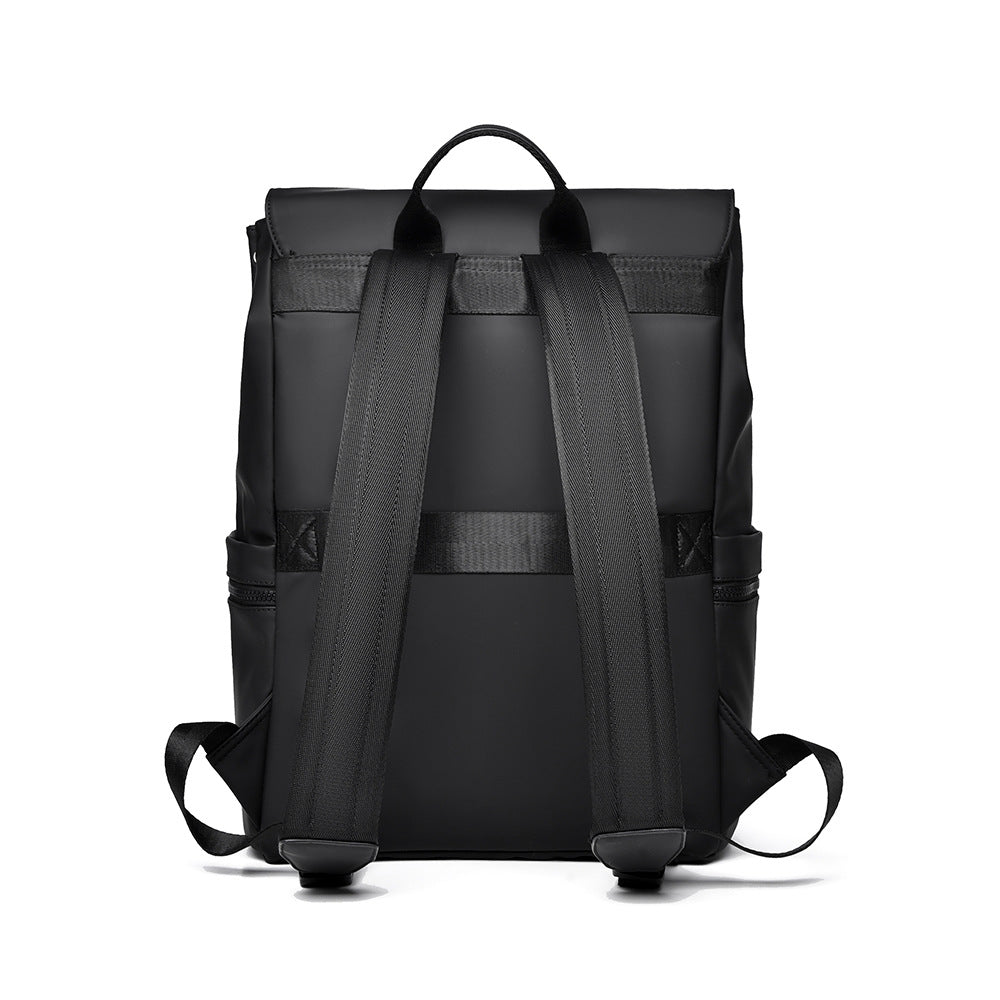 Vielseitiger Wasserfester Rucksack Karnz