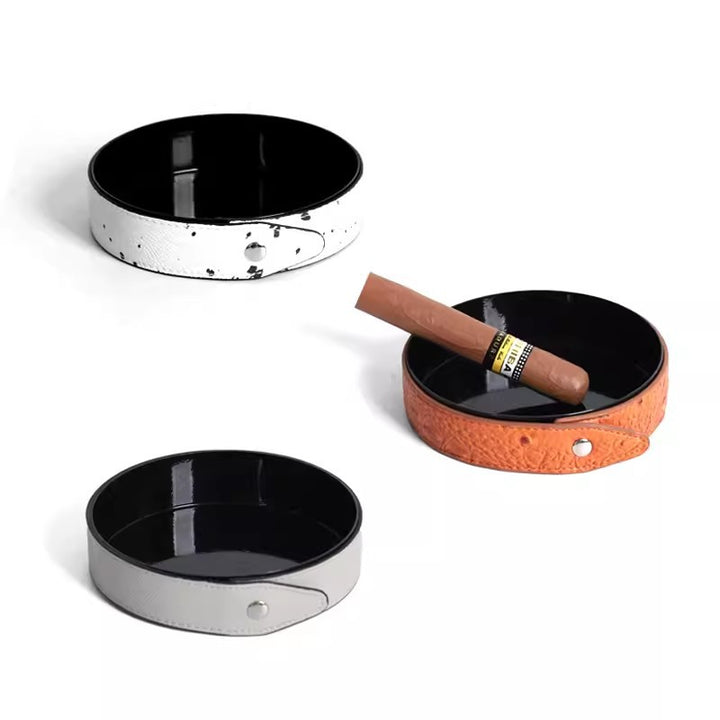 Stylischer Leder-Zigaretten-Aschenbecher
