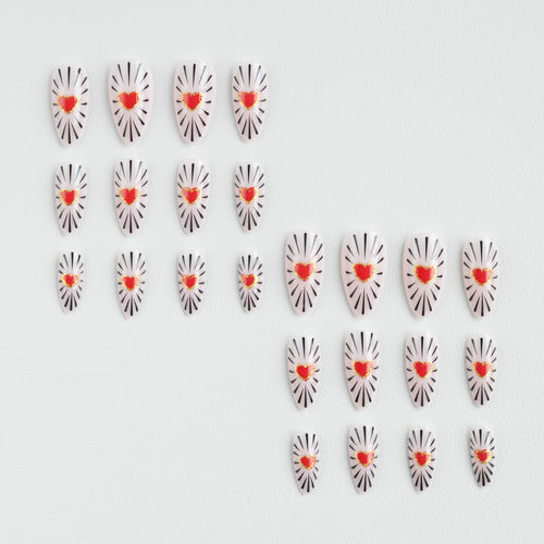 Herz Design Nagelkunst