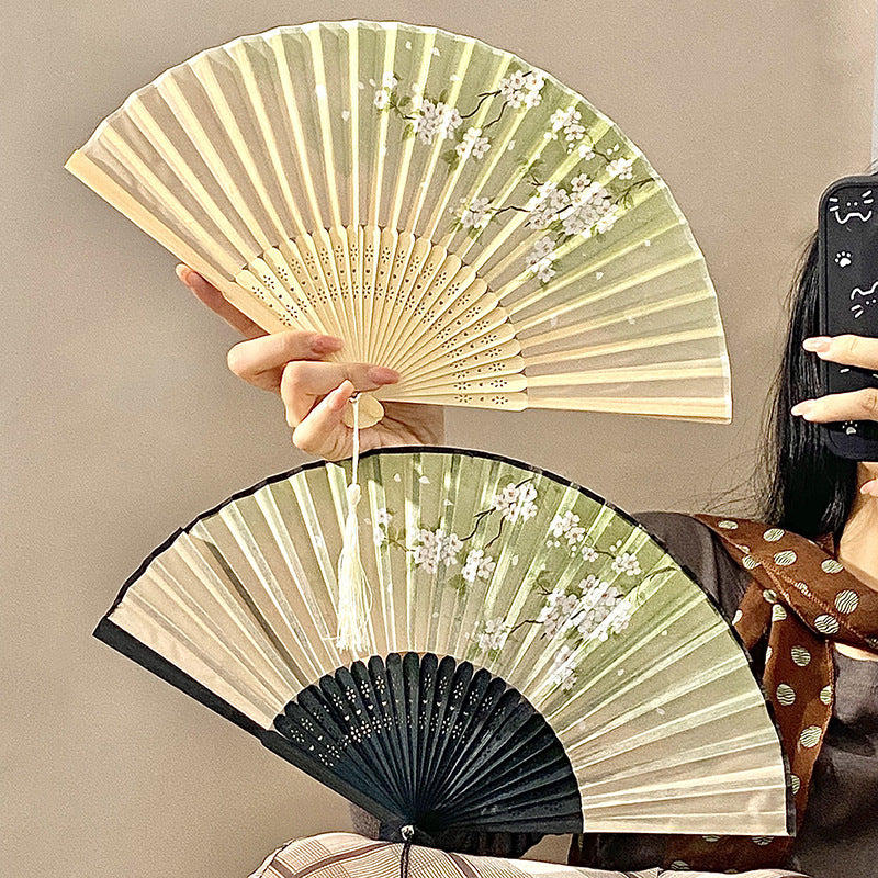 Handgefächer mit Elegantem Blütenmuster Karnz