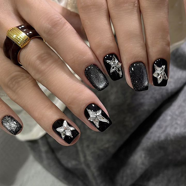 Glamouröse Künstliche Nagelspitzen mit Strass-Details Karnz