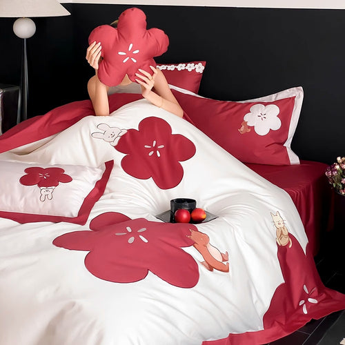 Floral Applikation Baumwollsatin Bettbezug Set mit dekorativen Kissenbezügen