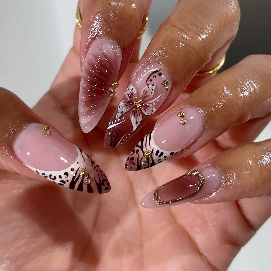 Künstlerisches Stiletto Press-On Nagelset