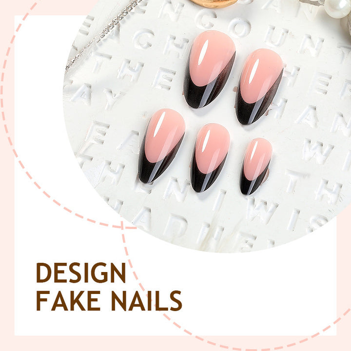 Kunstnagelset mit elegantem French-Tip-Design Karnz