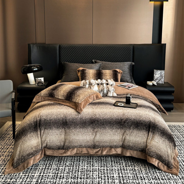 Wohliges Microfleece-Bettwäscheset mit Ombre-Verlauf und Faux-Fur-Zierkissen