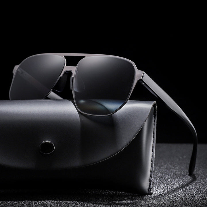 Zeitgenössische quadratische Rahmen-Sonnenbrille Karnz