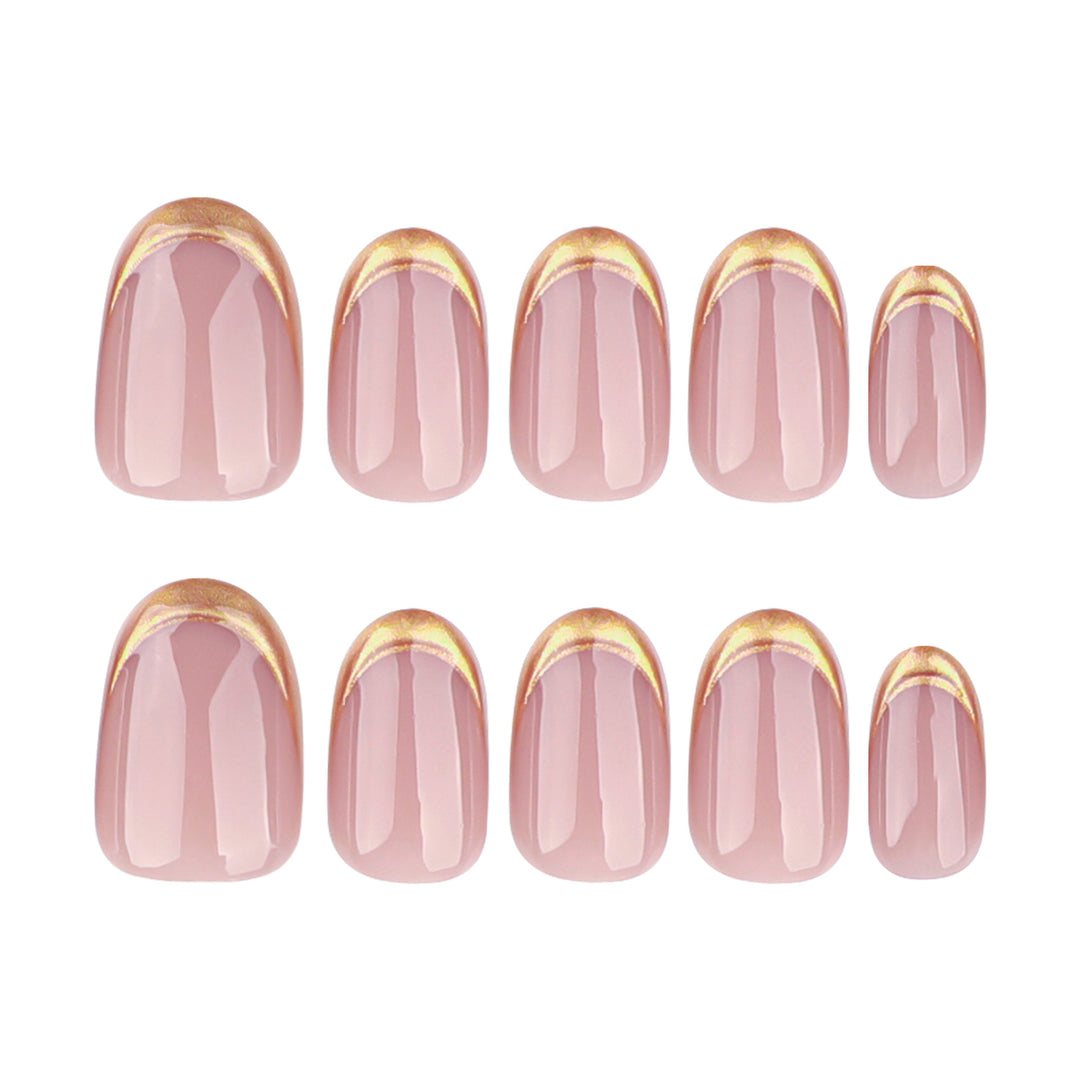 Elegante goldfarbene French-Nagelkunst Karnz