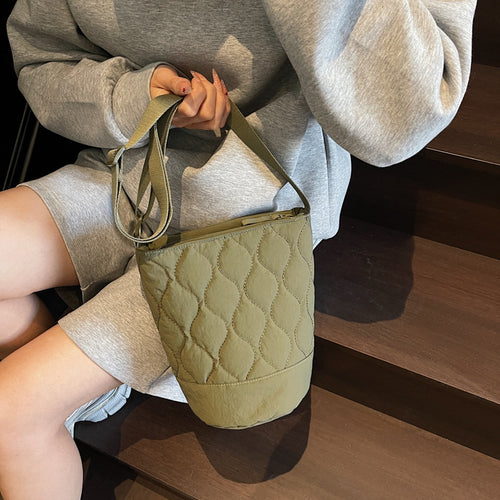 Praktische Umhänge Tasche Karnz