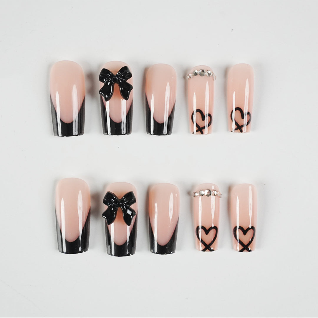 Glamorous Press-On Nail Art Kit