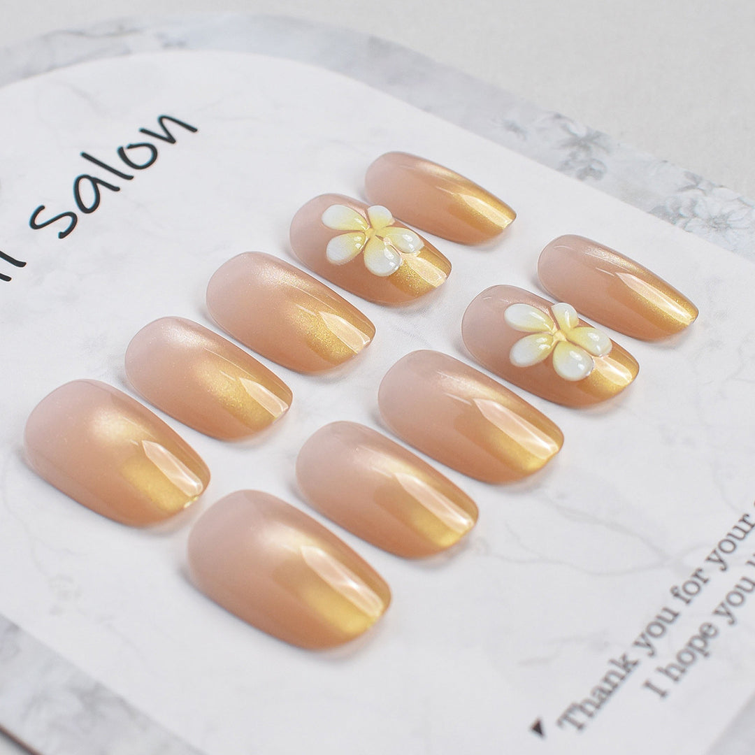 Elegantes Blumendruck-Nagelset Karnz