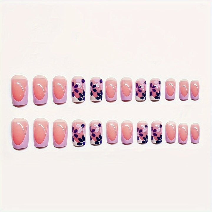 Dekorativer Press-On Nagelkunstset mit Blumenmuster Karnz
