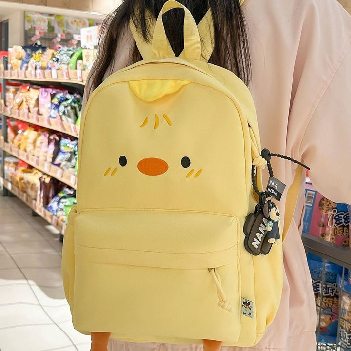 Kreativ Gestalteter Rucksack mit Plüschigen Applikationen Karnz