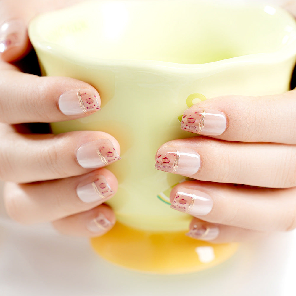 Stylisches Künstlerisches Press-On-Nagelset Karnz