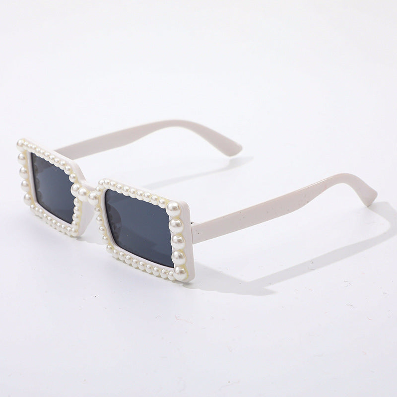 Perlenverzierte Retro-Sonnenbrille Karnz
