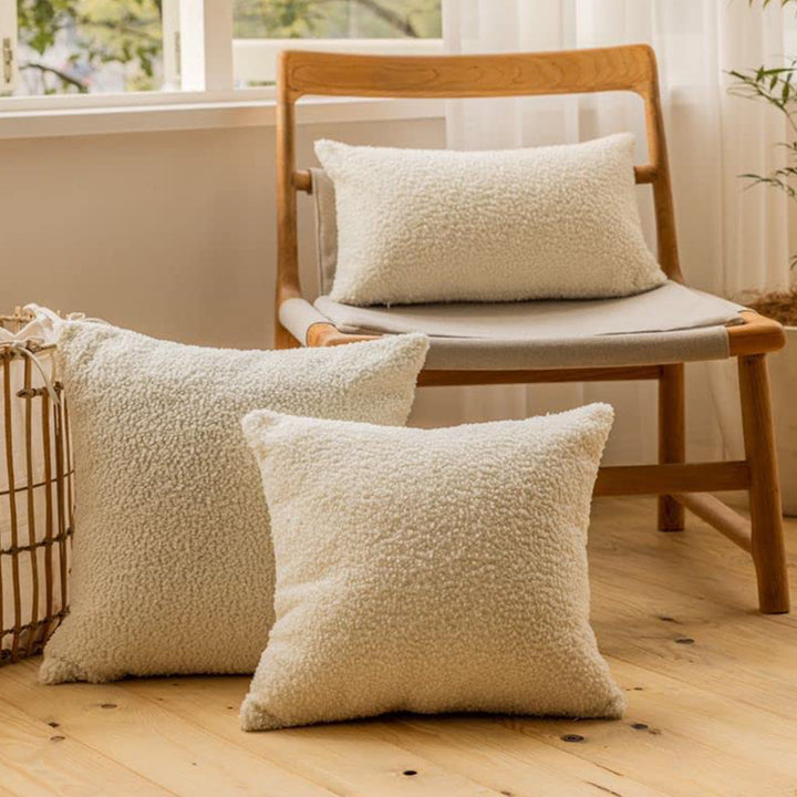 Kuschelkissen mit Teddyfleece-Bezug und weicher Polyesterfüllung Karnz