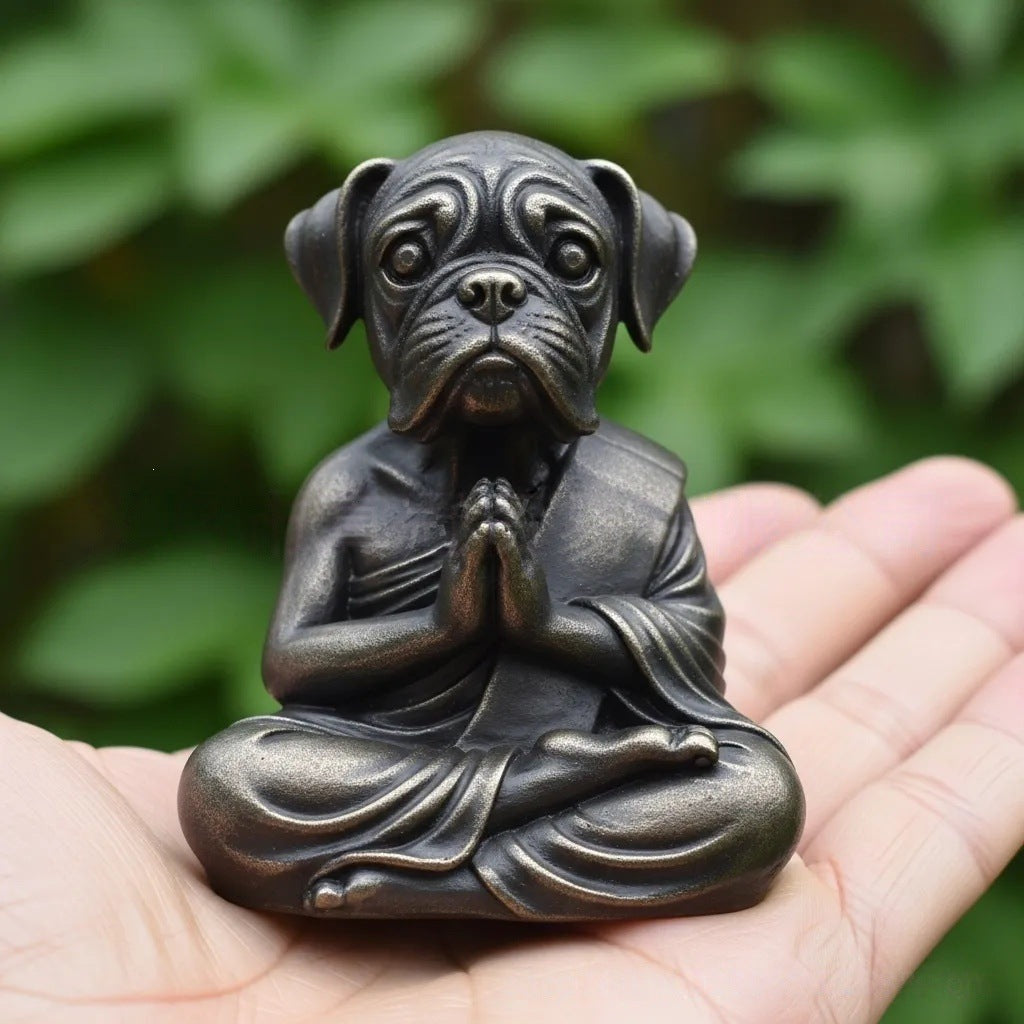 Dekorative meditierende Hundefigur Karnz