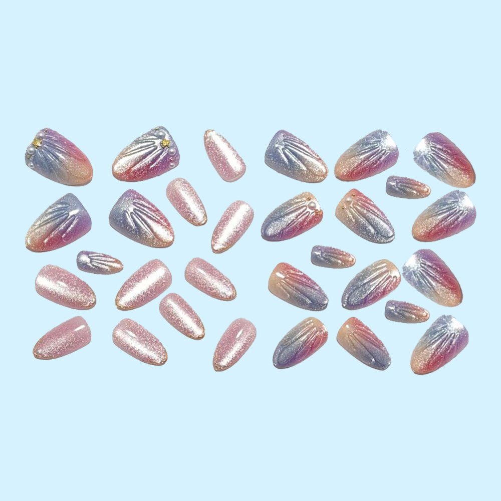 Kunstnägel Im Eleganten Ombre-Design mit Glitzerverzierungen Karnz