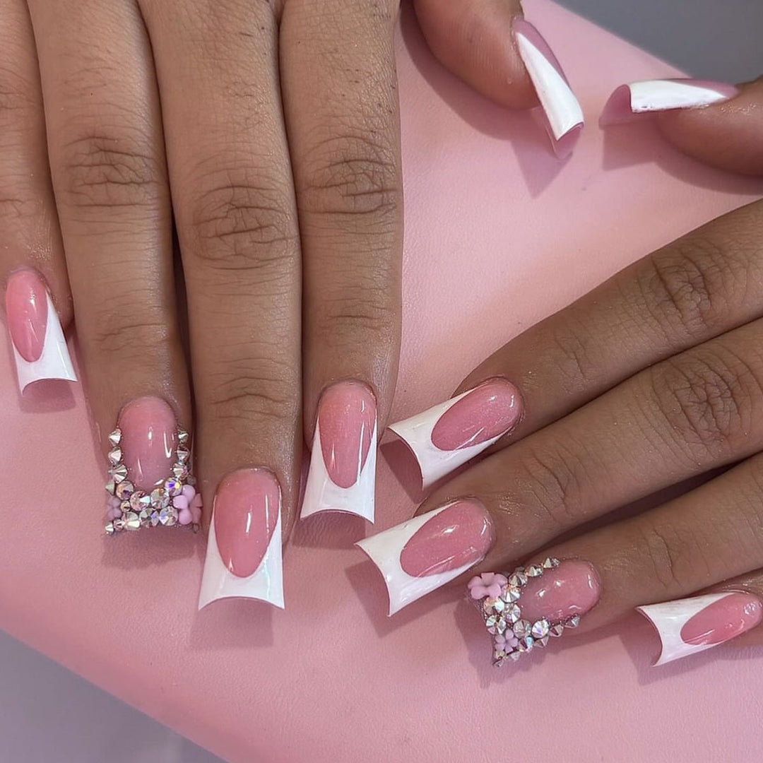 Dekorative 3D Französische Tipp Nagelkunstverlängerungen Karnz