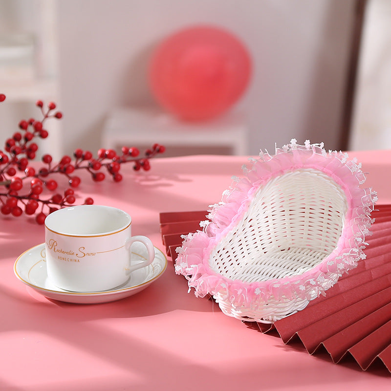 Dekorativer Woven Lace Korb Karnz